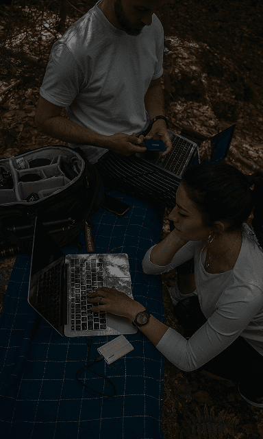 Registre-se em poucos segundos e comece a criar seu primeiro álbum de viagem digital personalizado.